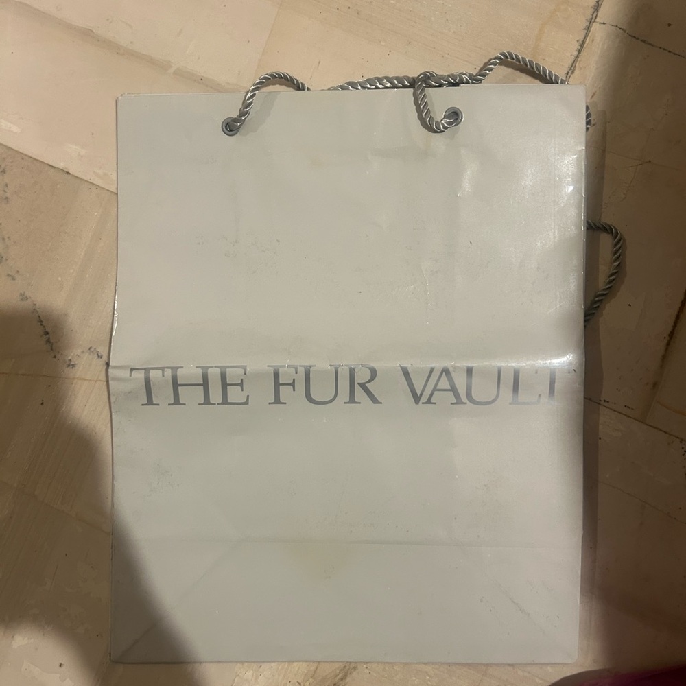 The Fur Vault Original shopping bag